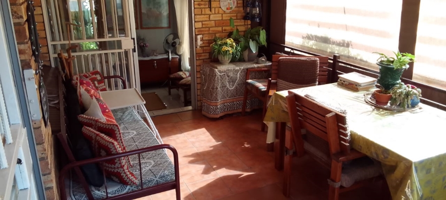 3 Bedroom Property for Sale in Safari Gardens North West